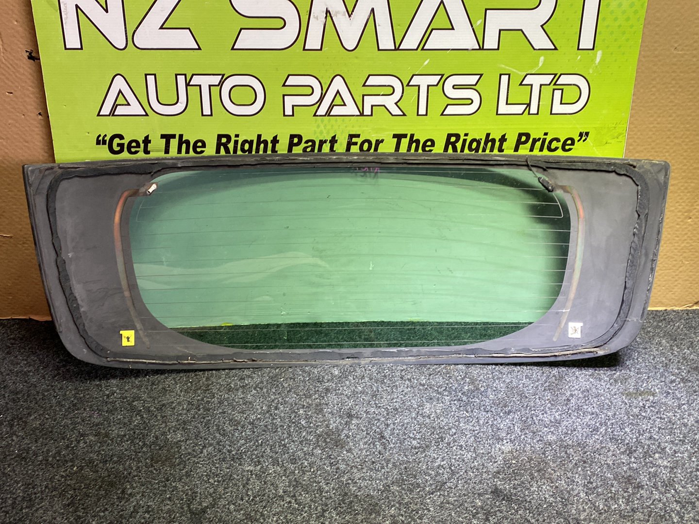 2007 Toyota Ractis - Rear Tailgate Glass