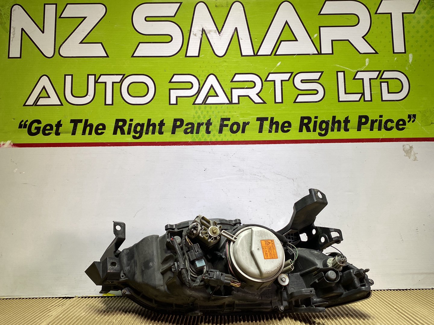 2007 Subaru Legacy- Left Headlight PN: see photos