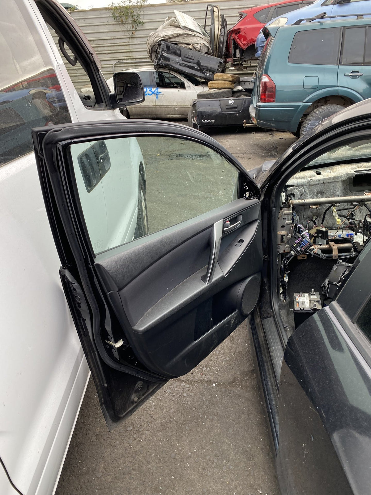 2010 Mazda Axela BLEFW Dismantling for Parts