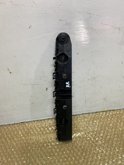 2016 Nissan Juke YF15 - Right Rear Bumper Retainer PN: 852283YM0A