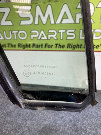 2007 Mazda Axela BK5P - Right Rear Quarter Door Glass