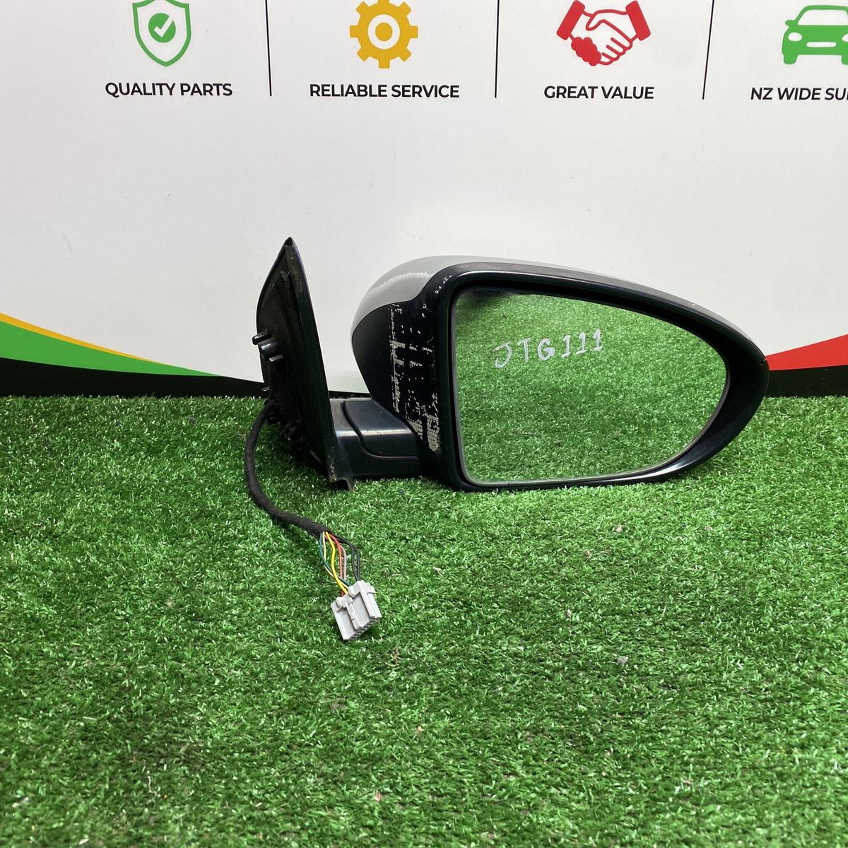 2007 Nissan Dualis - Right Door Mirror 7 wires PN: 96301JD02A