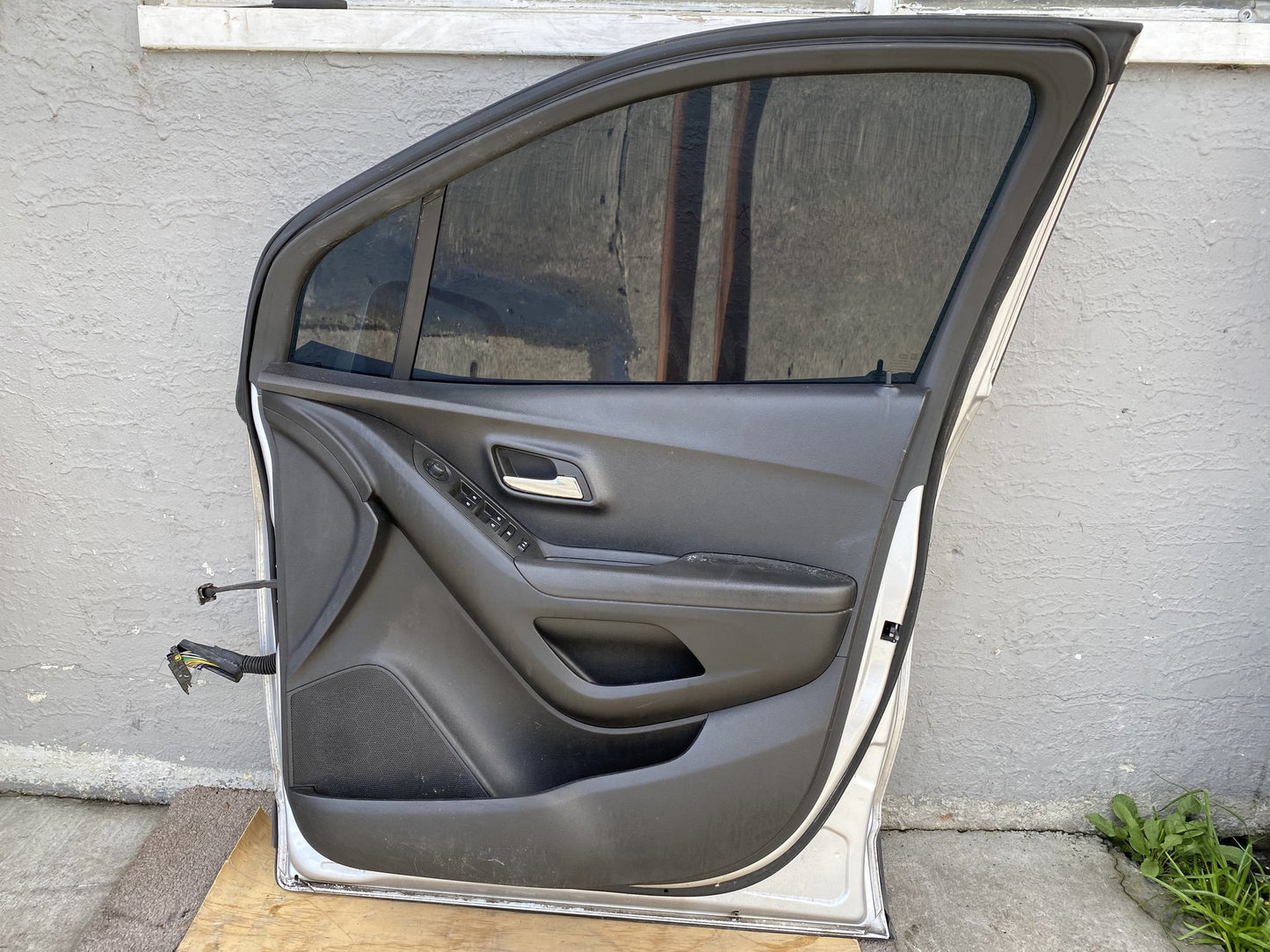 2015 Holden Trax - Right Front Door Shell