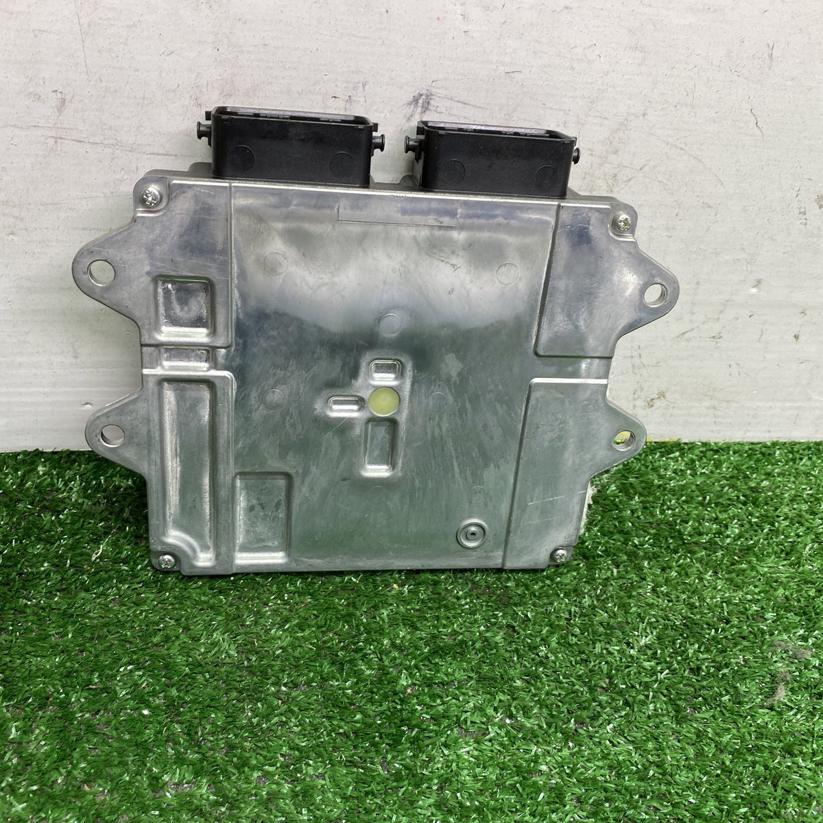 2009 Mazda Axela BLEFW - Engine Computer/ ECU PN: LFBN 18881C