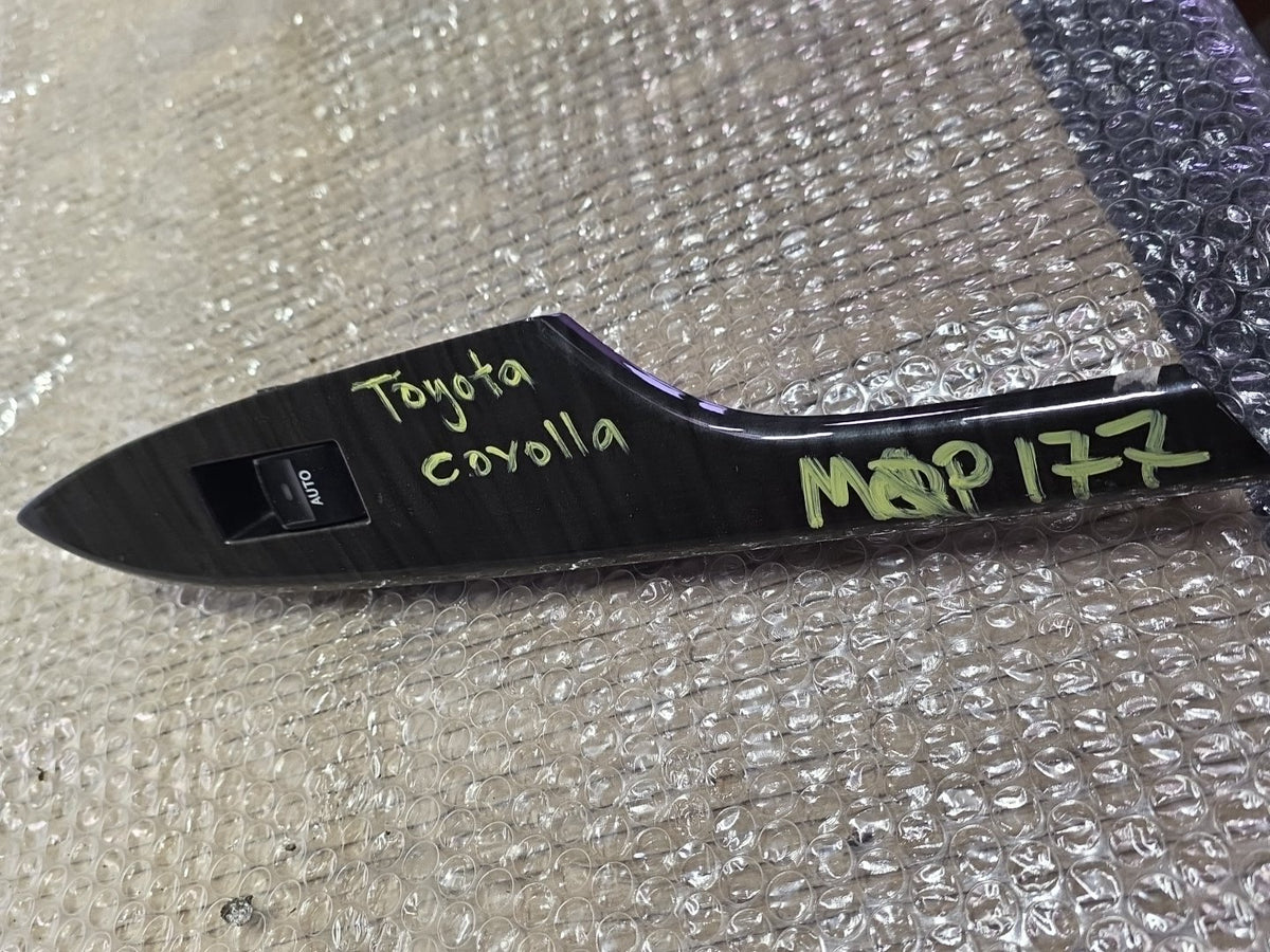 2007 Used Toyota Corolla- Power Window Switch PN: