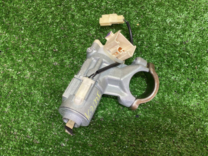 2001 to 2007 - Used Toyota Noah AZR6# Imported - Ignition Switch