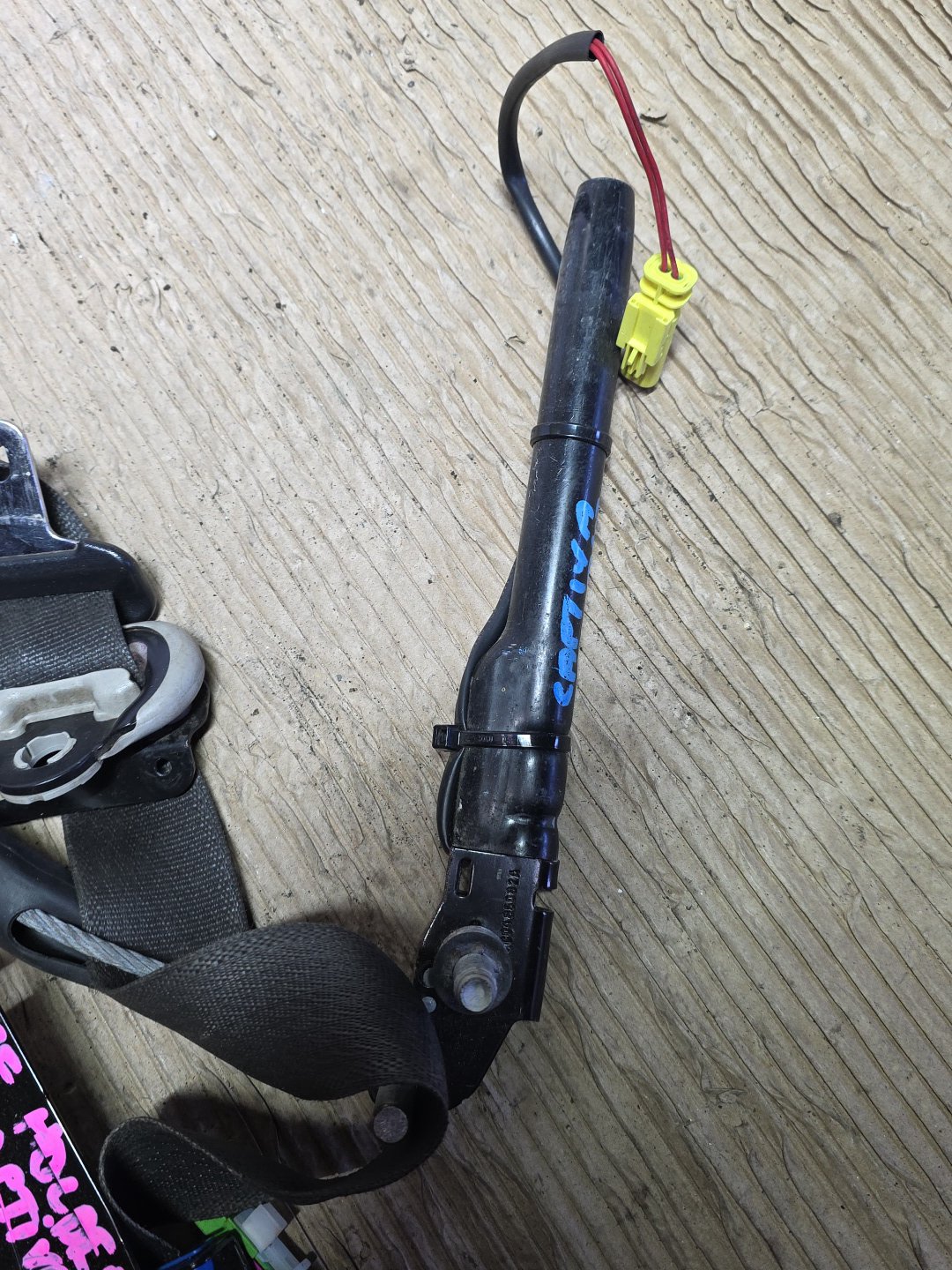 2015 Holden Captiva- Right Front Seat Belt PN: 2 wires