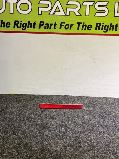 2007 Mazda CX-7 ER3P - Left Rear Bumper Reflector PN: STANLEY P3756 B