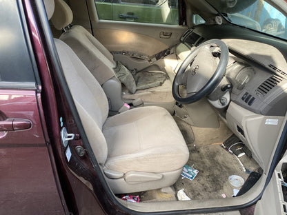 2005 Toyota Isis ZNM10 Dismantling For Parts