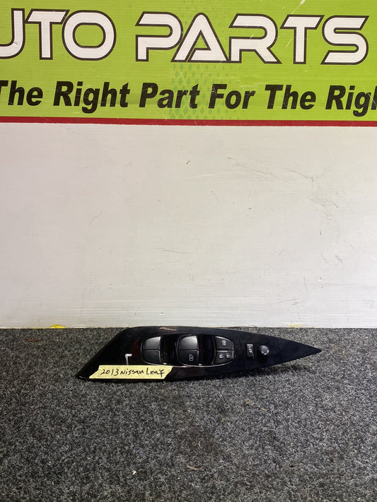 2013 Nissan Leaf - Master Power Window Switch PN: 25401 3NC0D