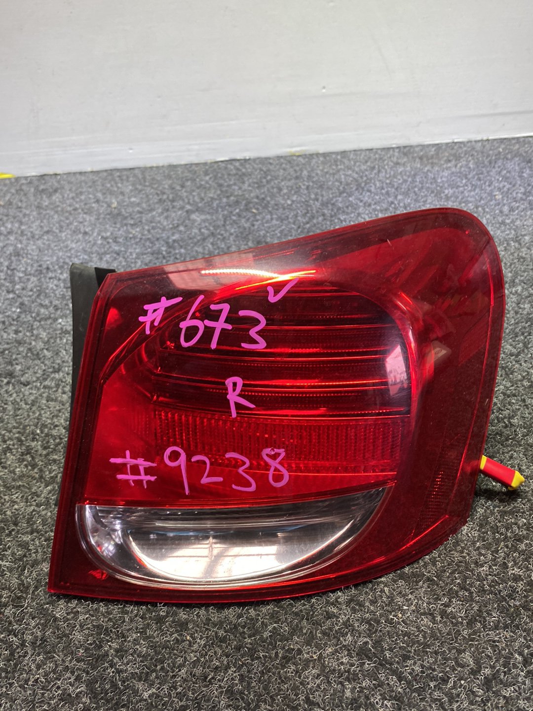 2011 Lexus GS450h - Right Taillight PN: KOITO 30-325