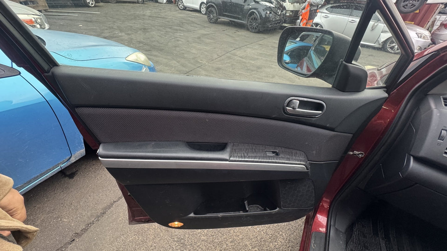 2006 Mazda MPV  Dismantling For Parts