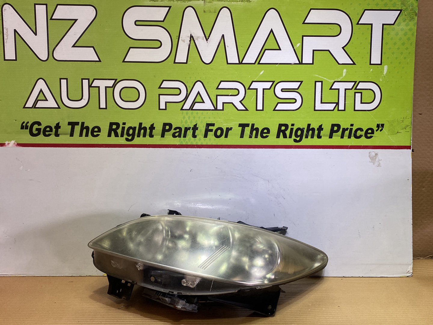 2005 Mazda MPV- Left Headlight PN: