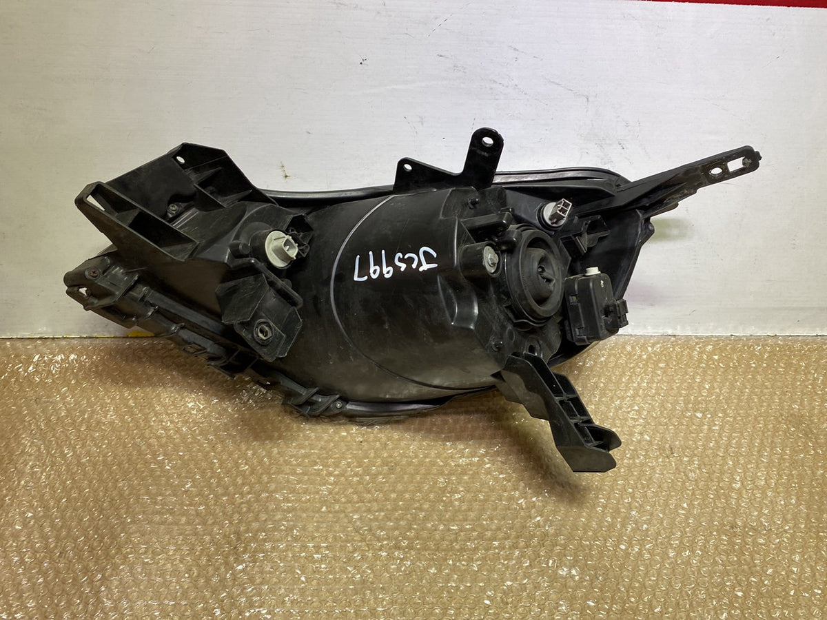 2009 Mazda Familia VY12 - Right Headlight PN: 1N05510K0
