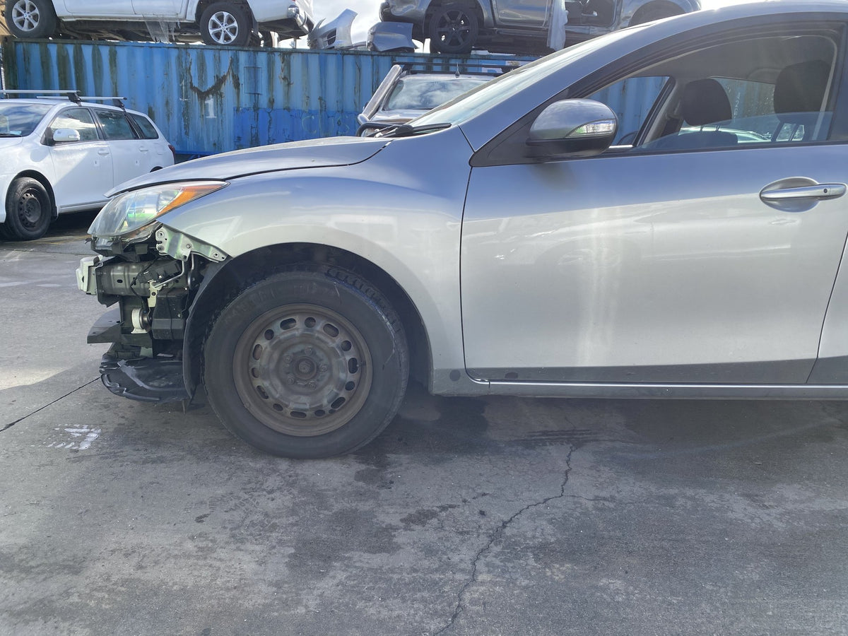2011 Mazda Axela BLFFW  Dismantling For Parts