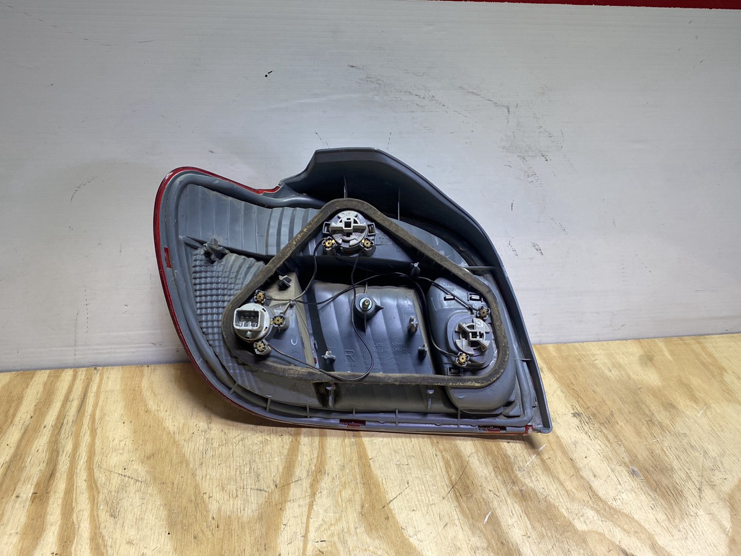 2004 Toyota Vitz P10 - Right Taillight PN: Koito 52-049