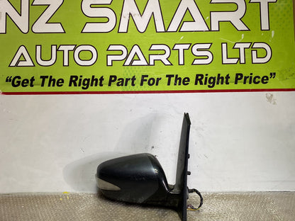 2009 Mitsubishi Grandis- Right Door Mirror PN: 9 wires