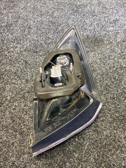 2007 Mazda Axela - Right Taillight