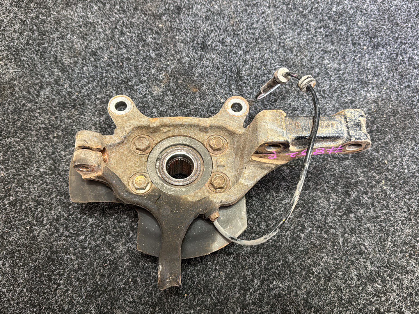 2014 Nissan Serena HFC26- Right Front Hub Bearing PN: