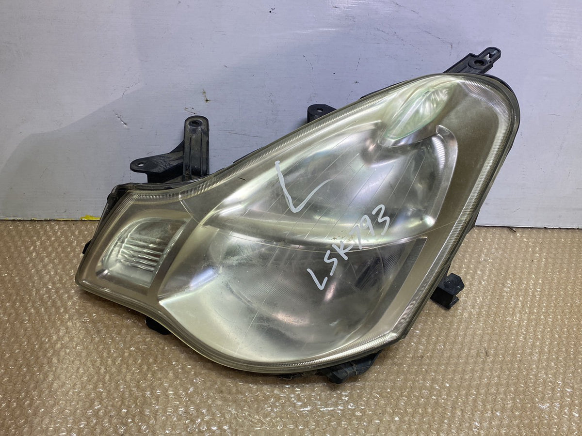 2007 Nissan Bluebird - Left Headlight PN: Auto Adjust/ Non Hid/ KOITO 100-63823