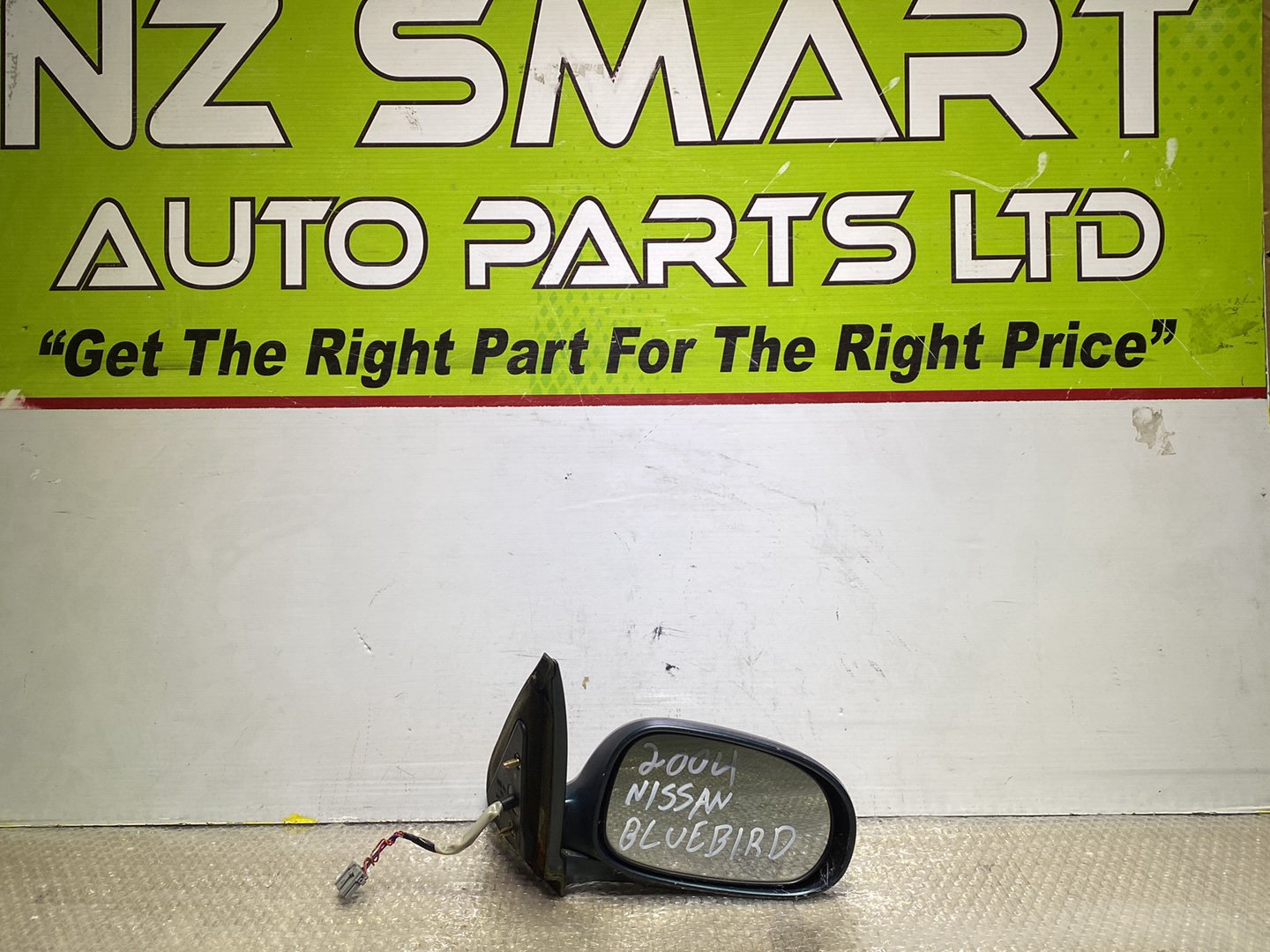 2004 Nissan Bluebird- Right Door Mirror PN: 5 wires