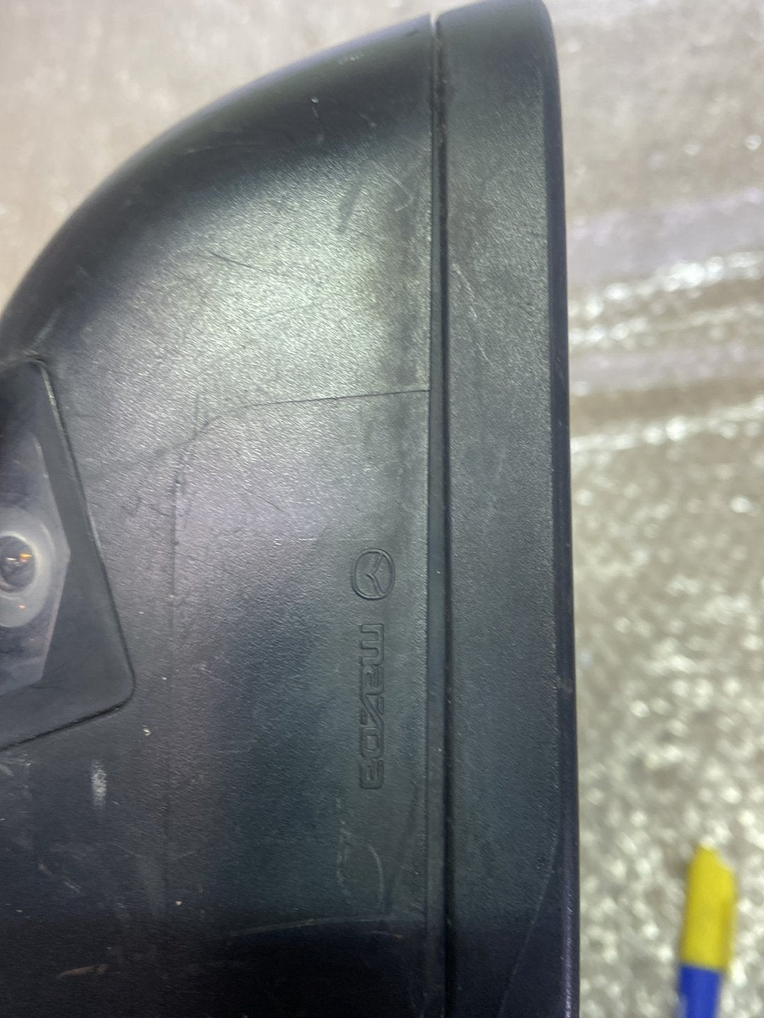 2008 Mazda MPV- Left Door Mirror PN: 2 plugs 7 wires