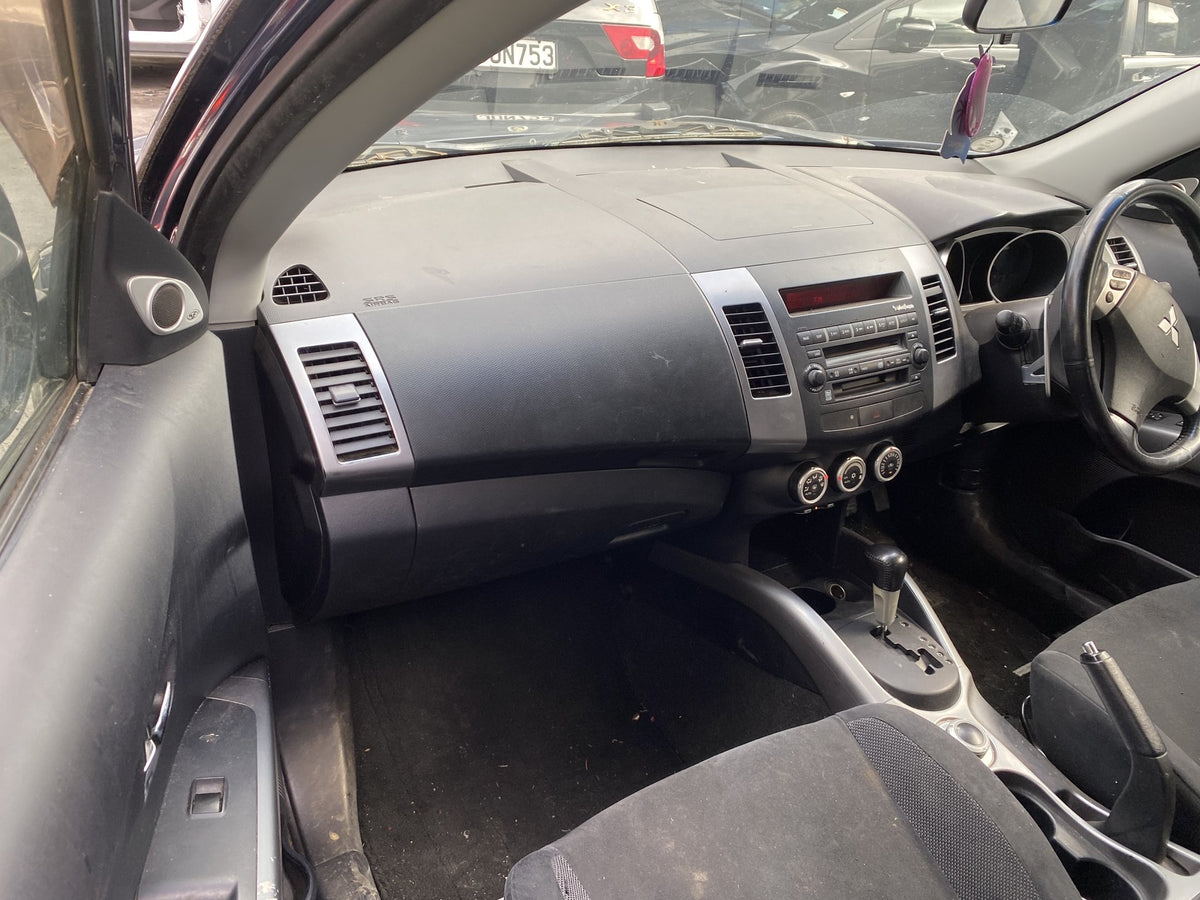 2005 Mitsubishi Outlander CW5W Dismantling For Parts