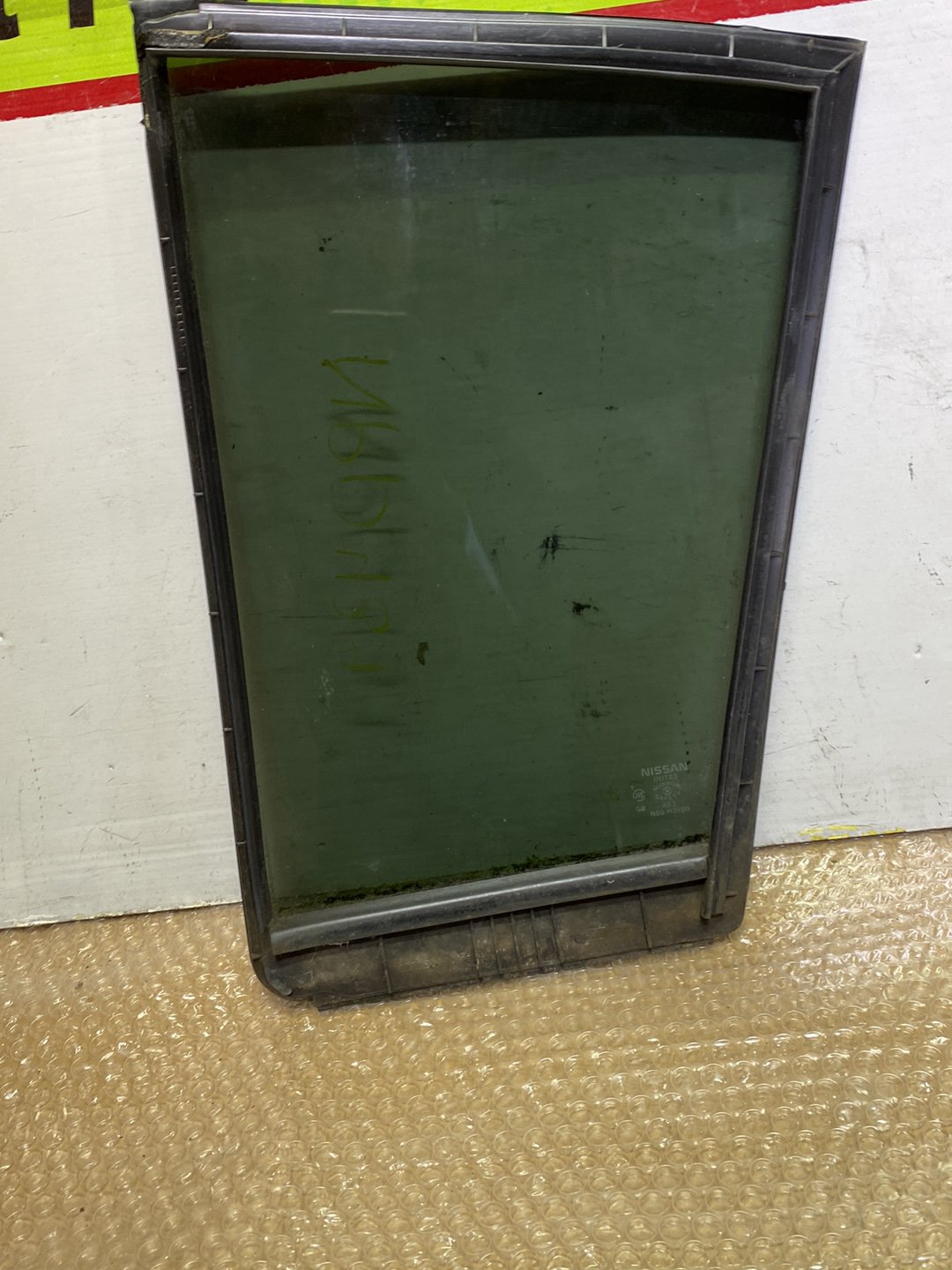 2008 Nissan Tiida- Right Rear Quarter Door Glass PN: M31G8