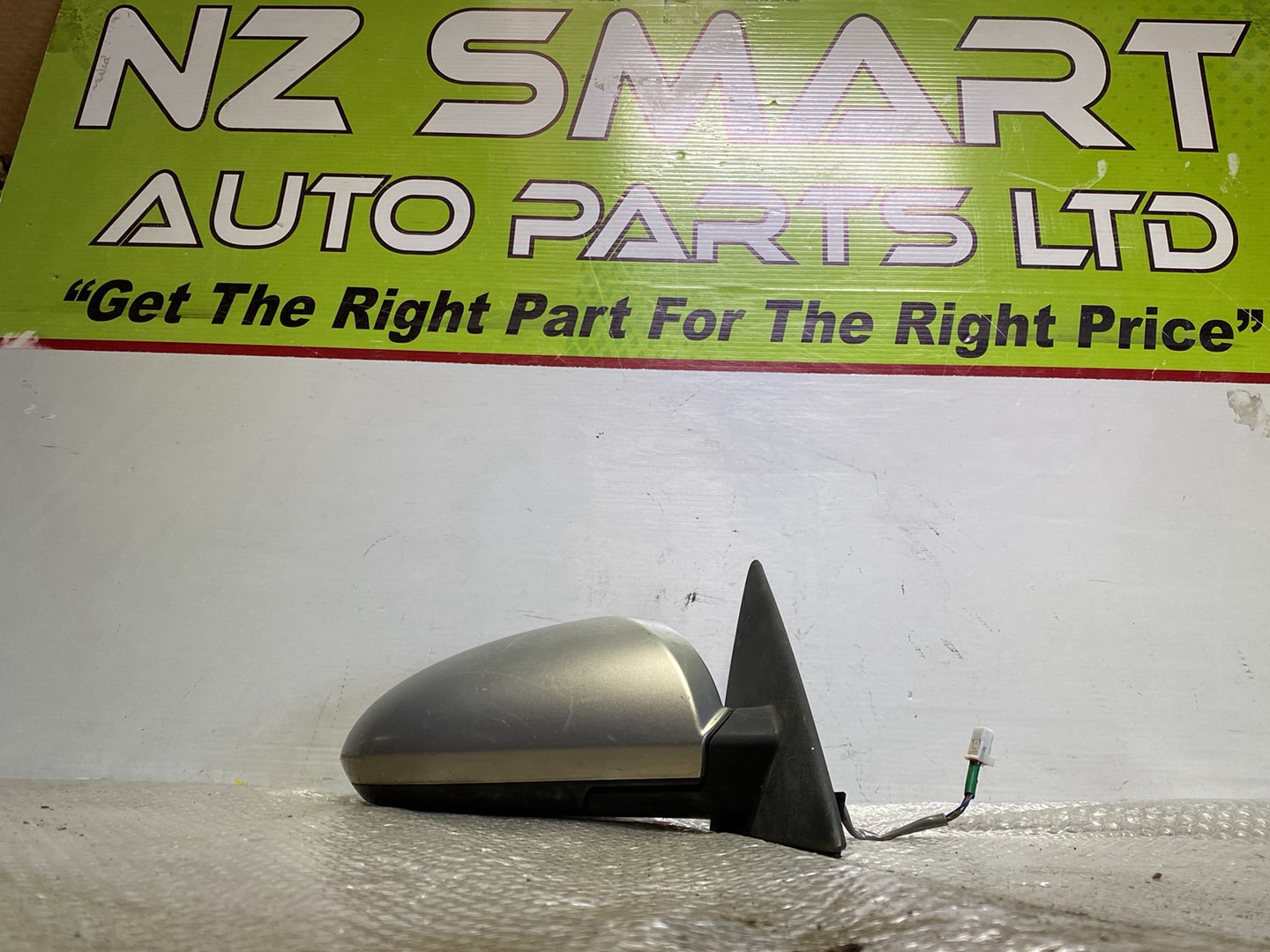 2004 Nissan Primera- Right Door Mirror PN: 5 wires