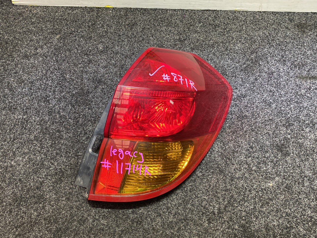 2005 Subaru Legacy BP5 - Right Taillight PN: 220-20792