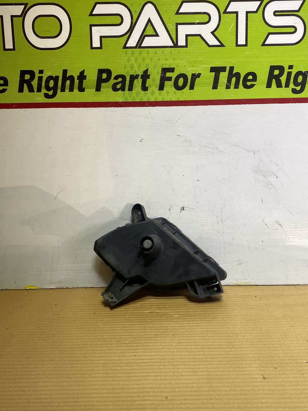 2014 Mazda CX-5- Right Rear Bumper Reflector PN: