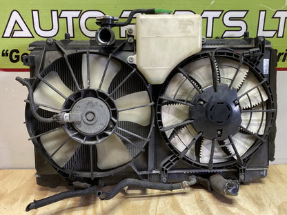 2006 Suzuki SX4 YA41S - Radiator and radiator fan complete