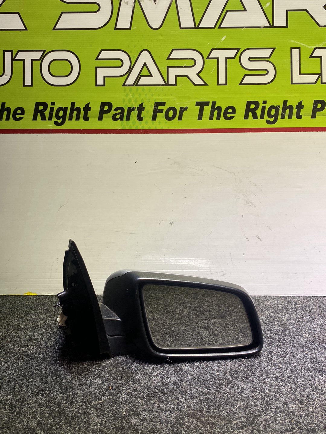 2011 Holden Commodore - Right Door Mirror PN: 3 wires