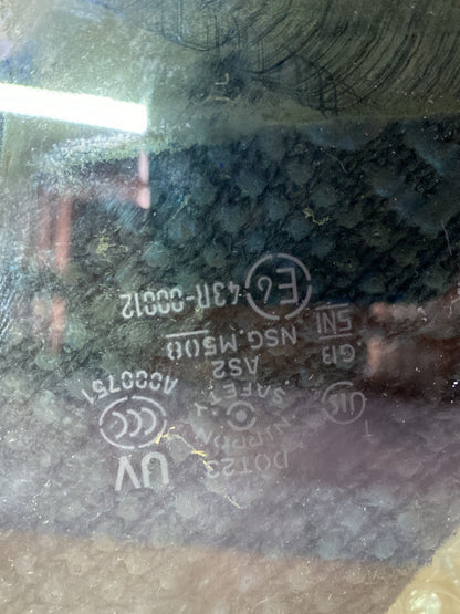 2011 Nissan Fuga - Right Front Door Glass PN: M508