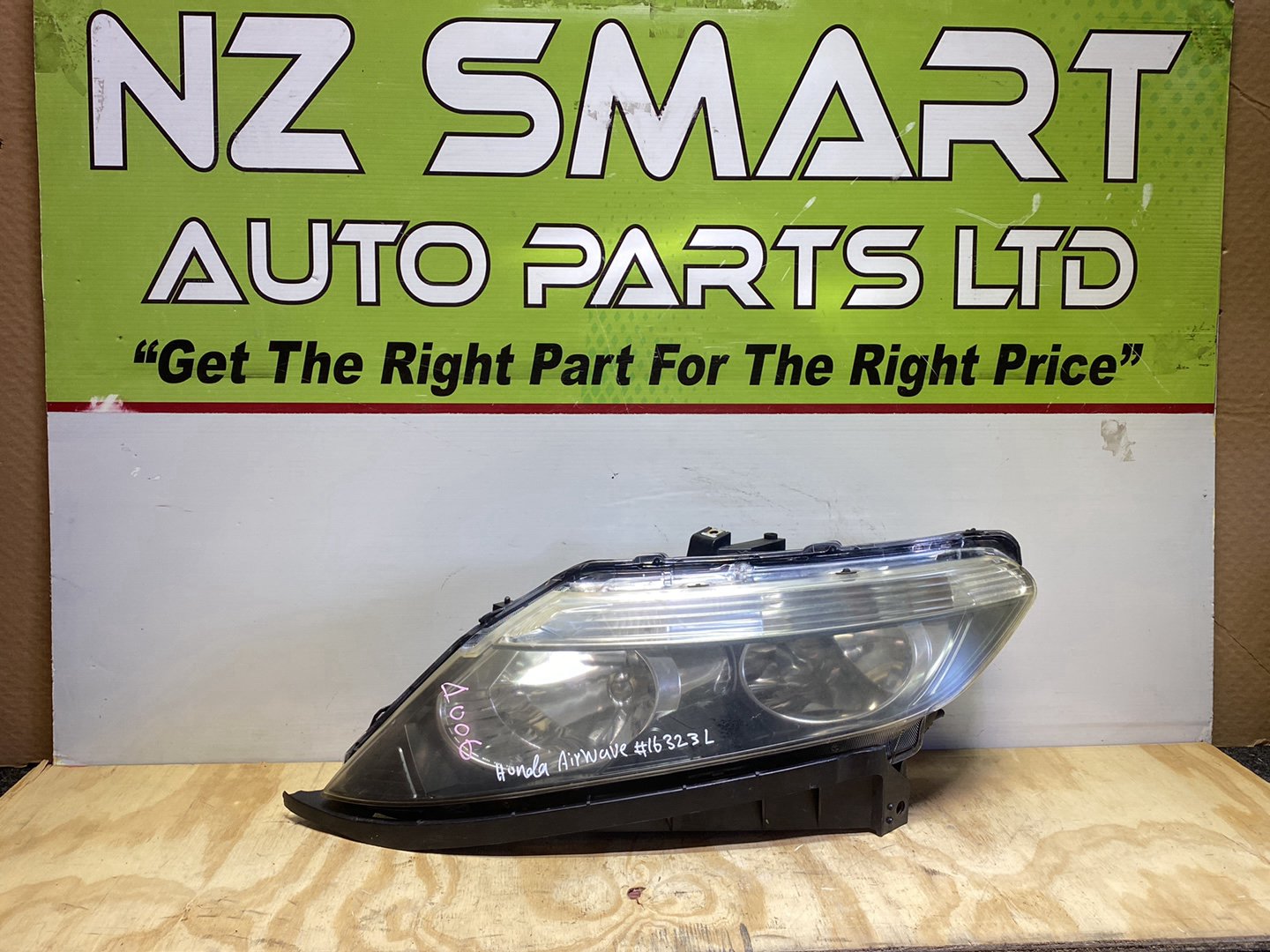 2008 Honda Airwave GJ1 - Left Headlight PN: Koito 100-22591