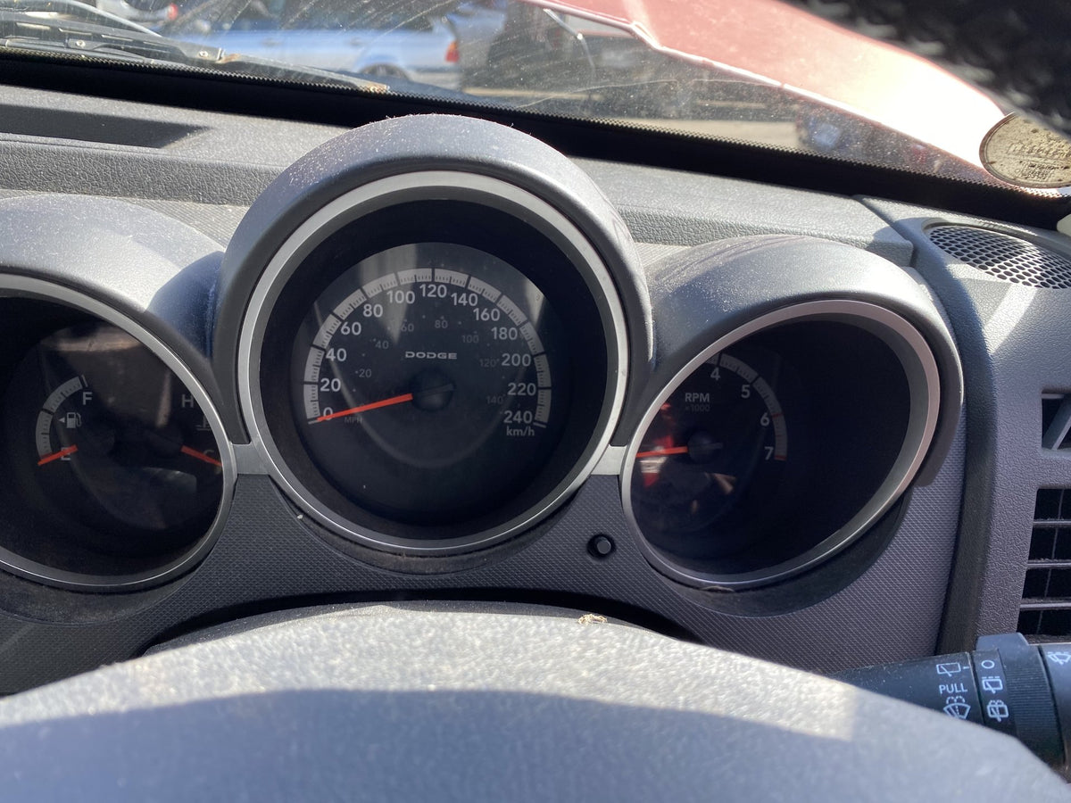 2007 Dodge Nitro SXT- Dismantling For Parts