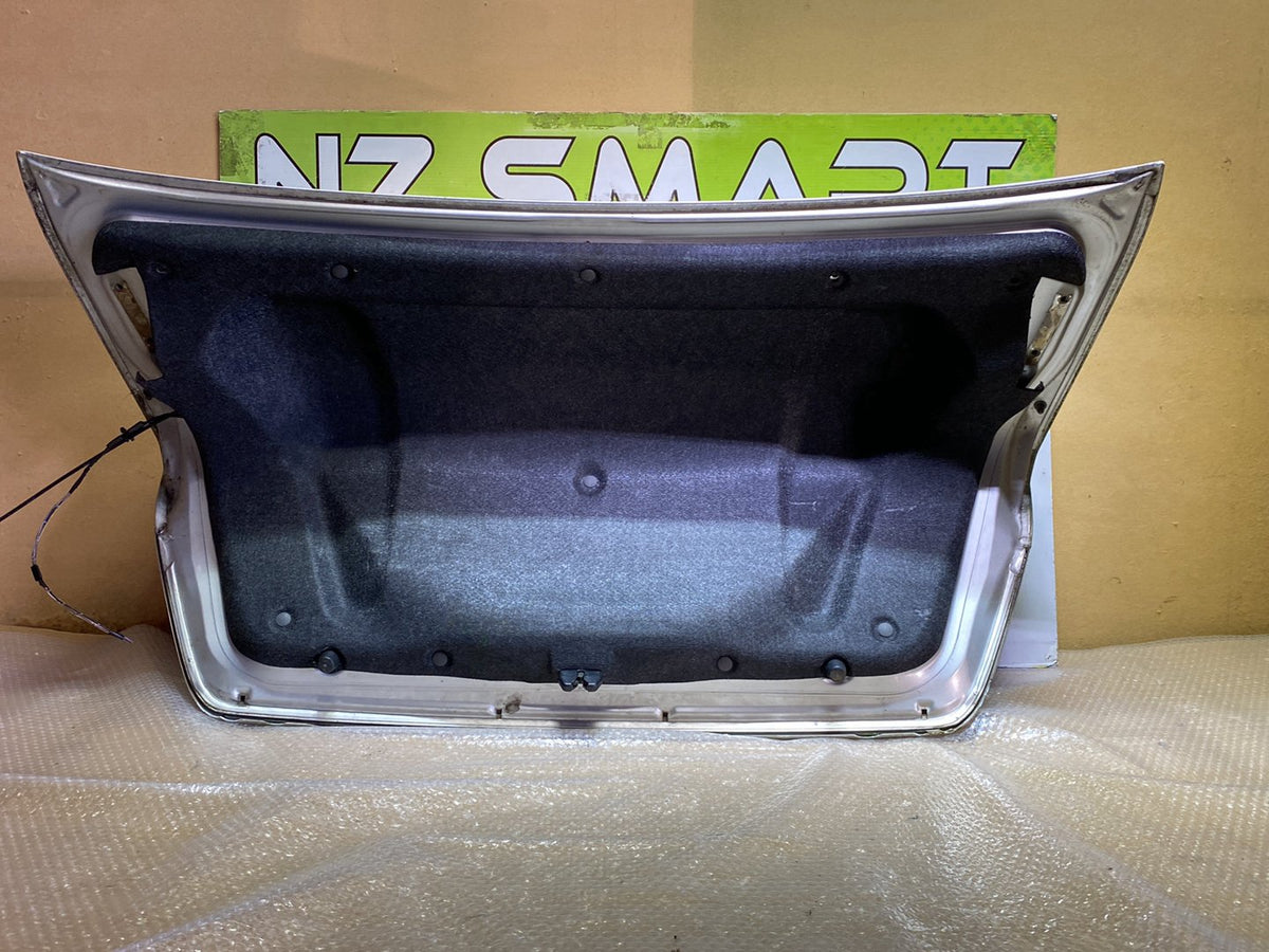 2005 Subaru Legacy - Bootlid PN: see photos