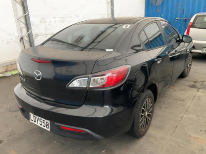2011 Mazda Mazda3 JM0BL10F100223268  Dismantling For Parts