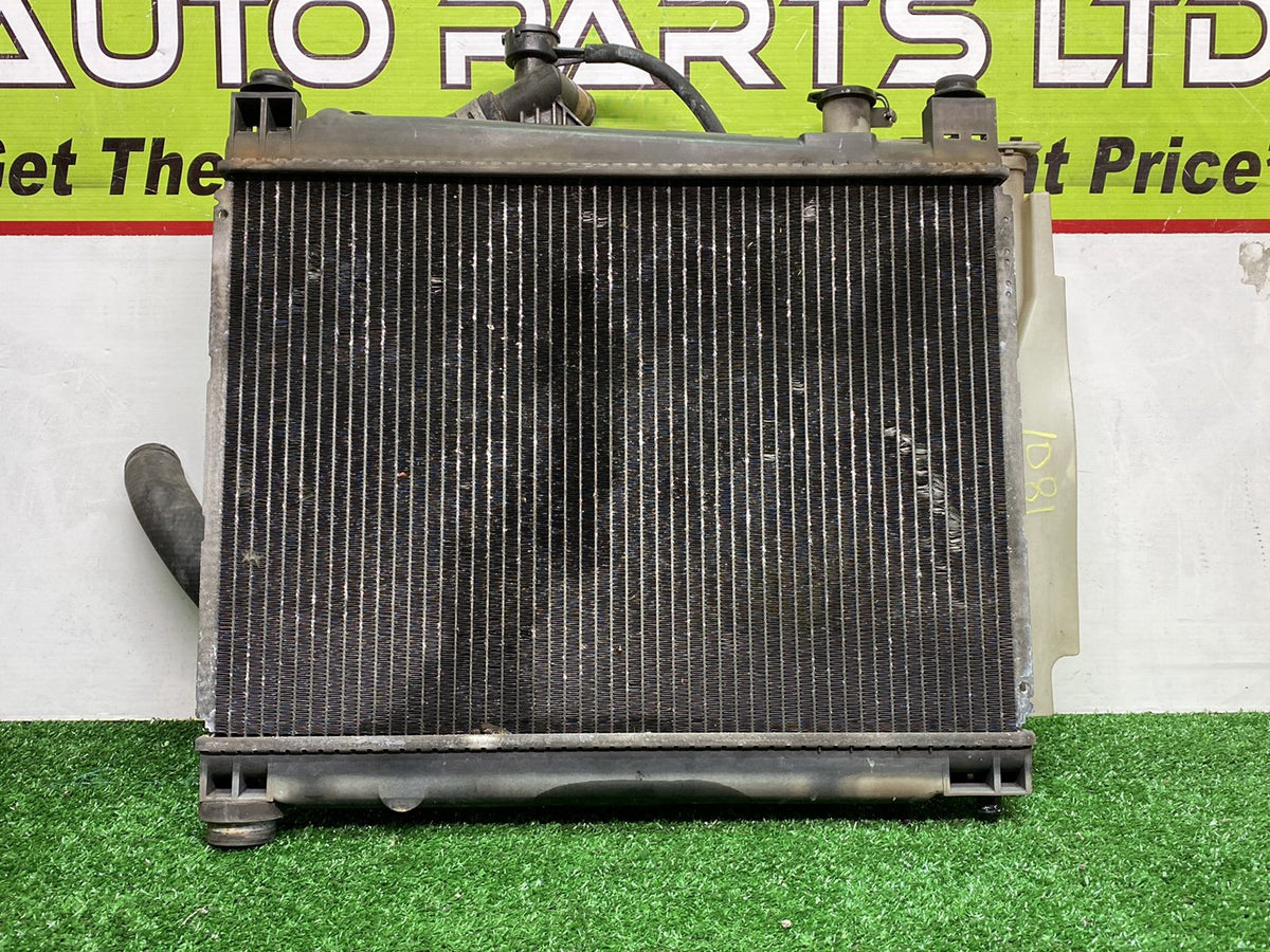 2005 Used Toyota Ist NCP60 - Radiator Fan PN: 1640021090