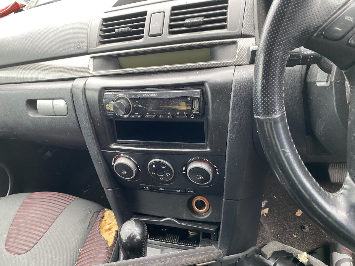 2003 Mazda Axela BK3P Dismantling For Parts