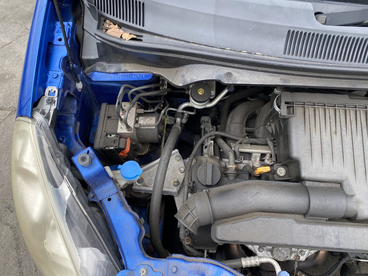 2013 Suzuki Splash- Dismantling For Parts