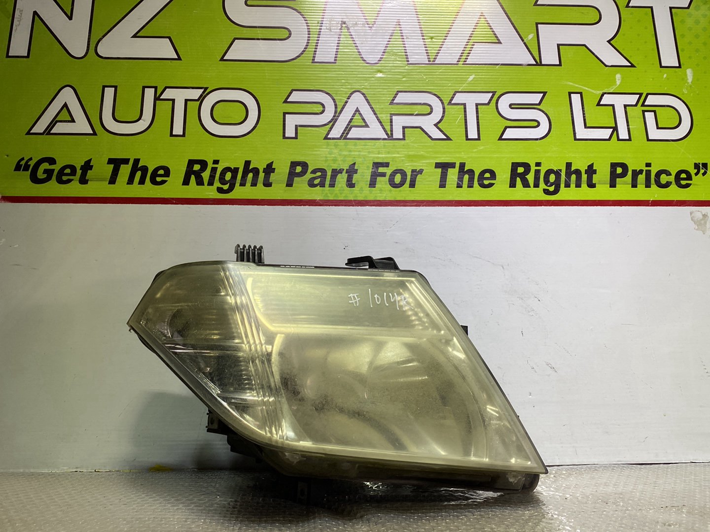 2010 Nissan Navara- Right Headlight PN: see photos