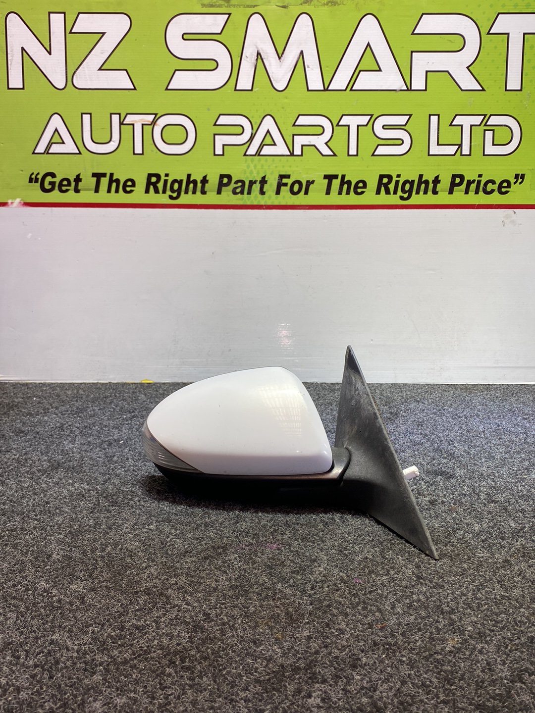 2012 Mazda Atenza - Right Door Mirror PN: 8 wires