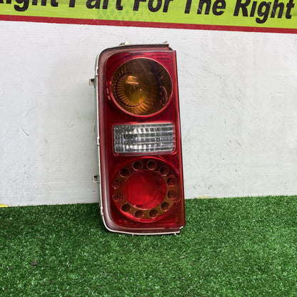 May 2002 to Dec 2010 - Nissan Elgrand E51 - Left Upper Taillight - Lens# D005