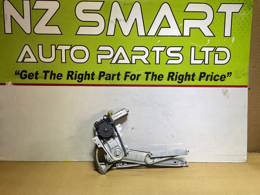 2002 Toyota Platz- Right Front Window Regulator/Motor PN: