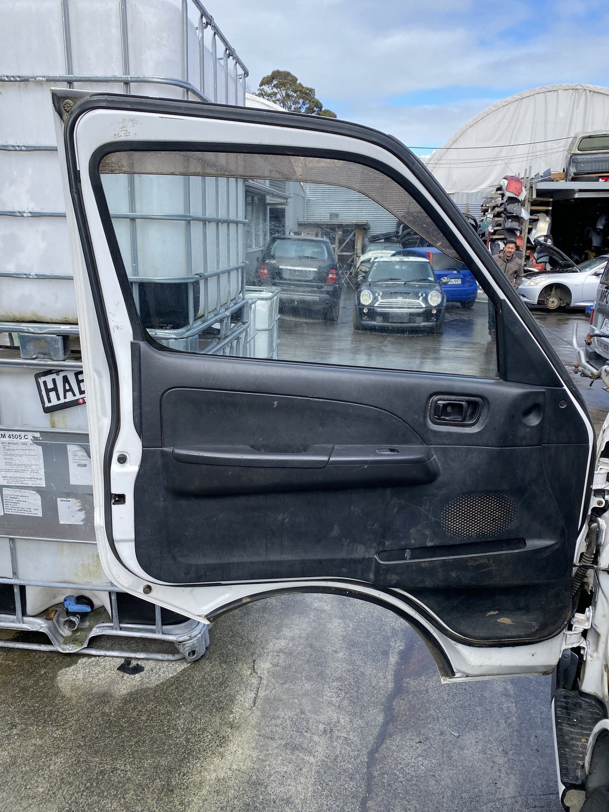 2011 Nissan Caravan SGE25 Dismantling For Parts