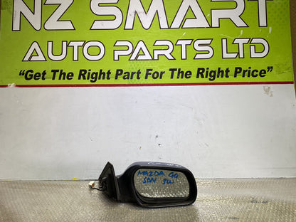 2006 Mazda Axela- Right Door Mirror PN: 3 wires