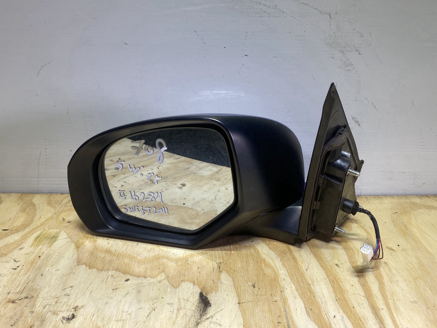 2011 Suzuki Swift ZC72S - Left Door Mirror PN: 5 wires
