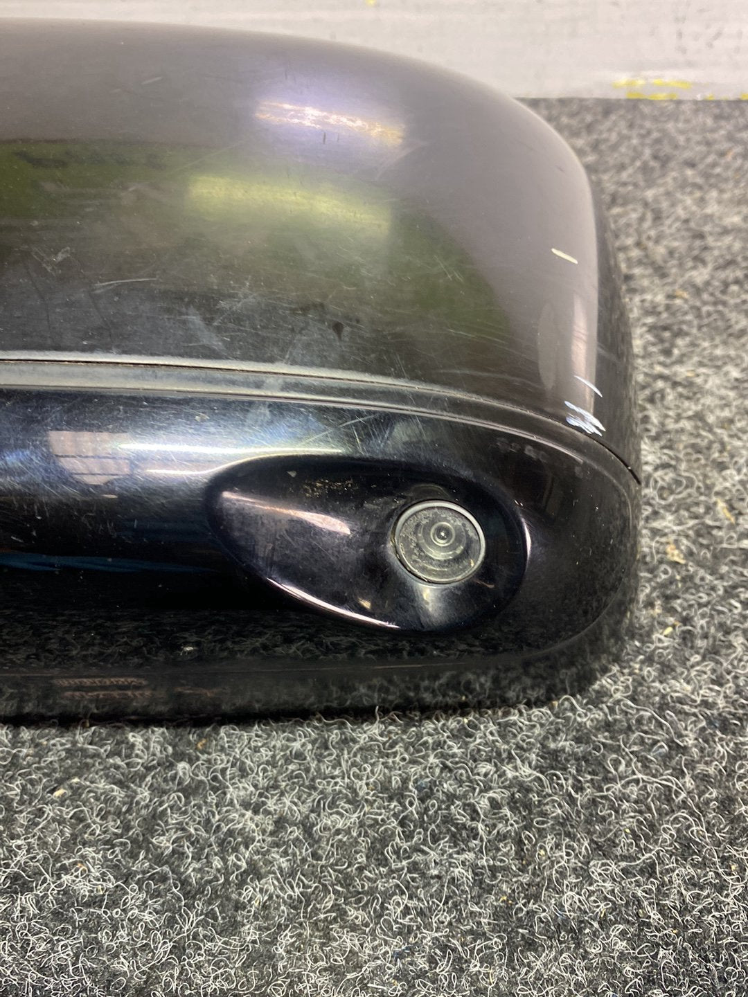 2007 Nissan Murano - Left Door Mirror PN: camera type / 13 wires