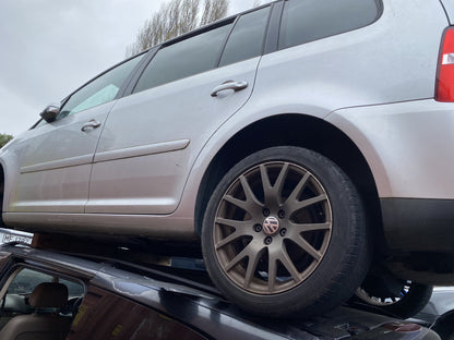 2005 Volkswagen Golf - Dismantling For Parts